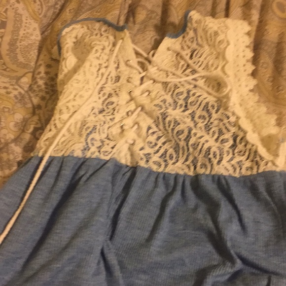 Sleeveless shirt - Picture 2 of 2